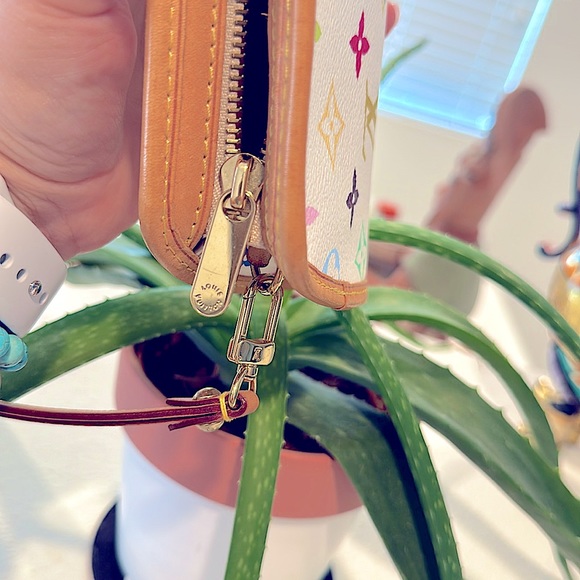 Vintage MURAKAMI Louis Vuitton SHIRLEY 💜💙💚💛LV shoulder bag💕 - Picture 8 of 10